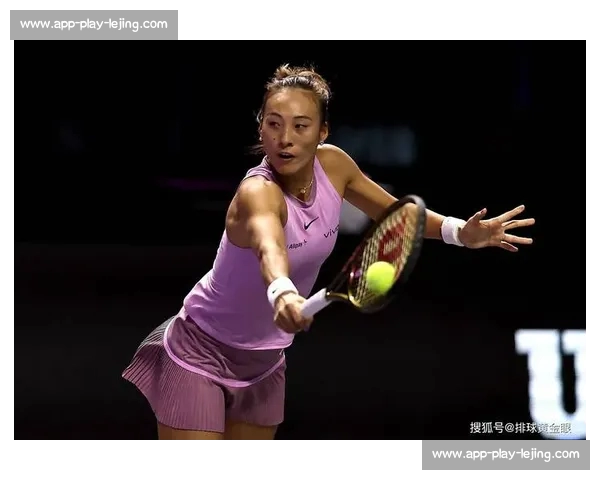 郑钦文憾负阿尼西莫娃止步四强,后勤失误成致命伤!奖金首进前十,柏林站再战萨巴伦卡 郑钦文憾负阿尼西莫娃止步四强,后勤失误成致命伤!奖金首进前十,柏林站再战萨巴伦卡