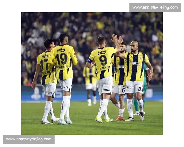 雷暴突袭世俱杯!本菲卡 vs 切尔西关键战被迫腰斩